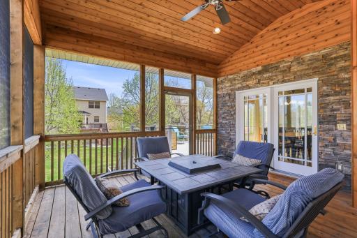 10360 Quail Avenue N, Minneapolis, MN 55443