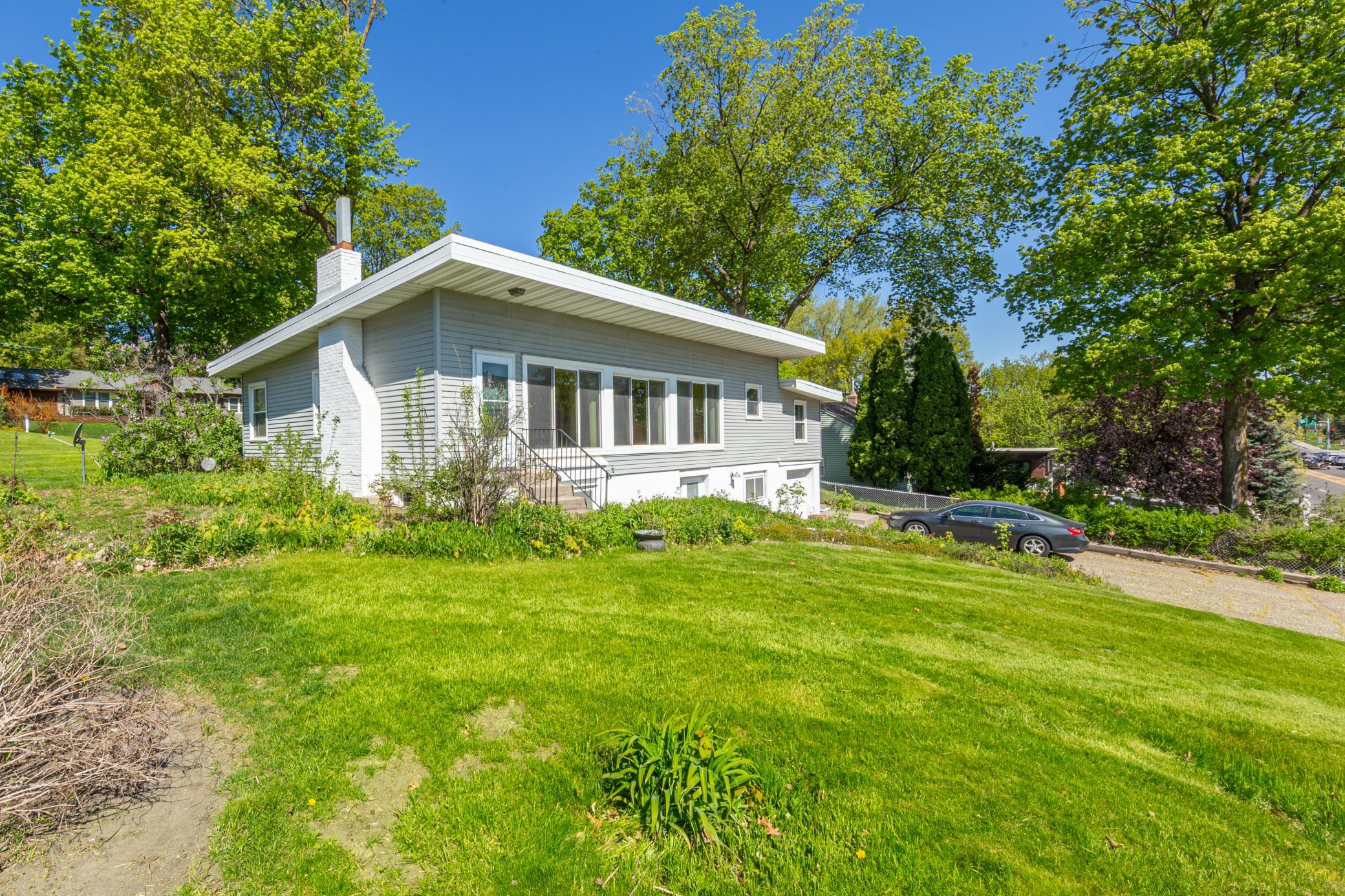 Great Wayzata location!