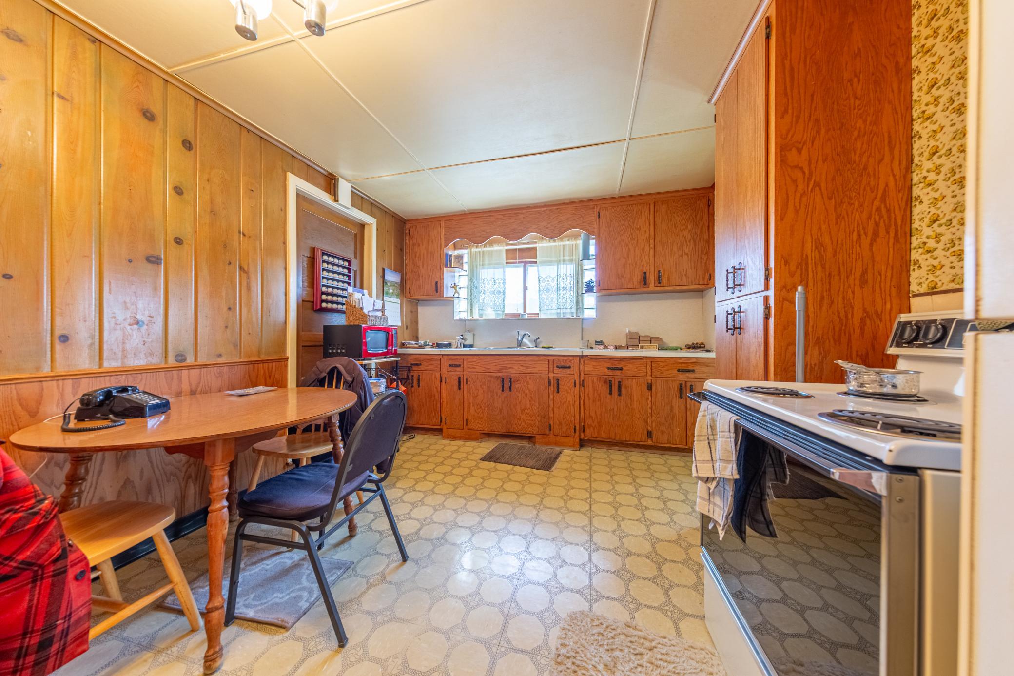 "Mother-in-law" set up in lower level