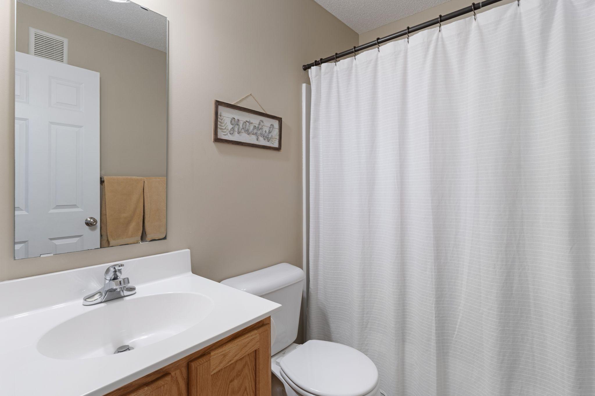 Upper Level Full Bathroom