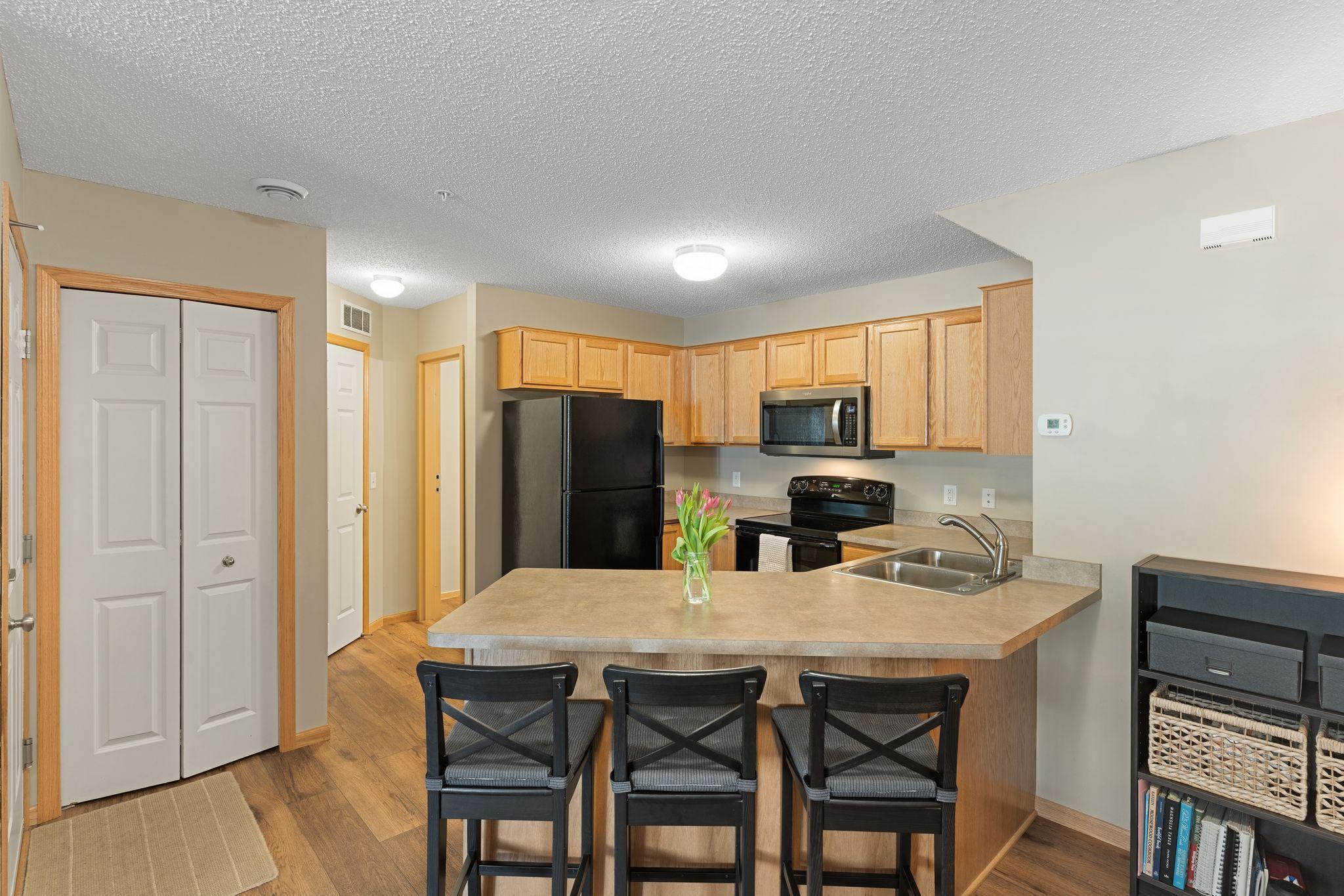 Kitchen with Peninsula