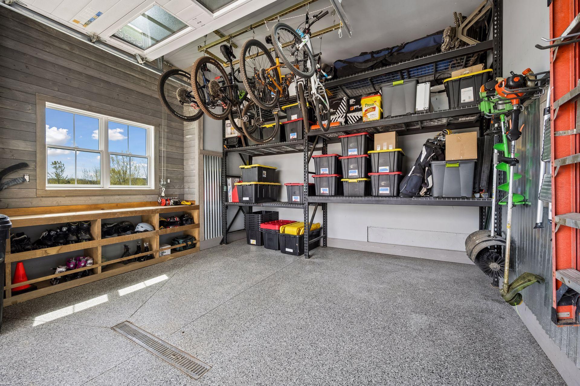 Tall 9 ft garage doors!