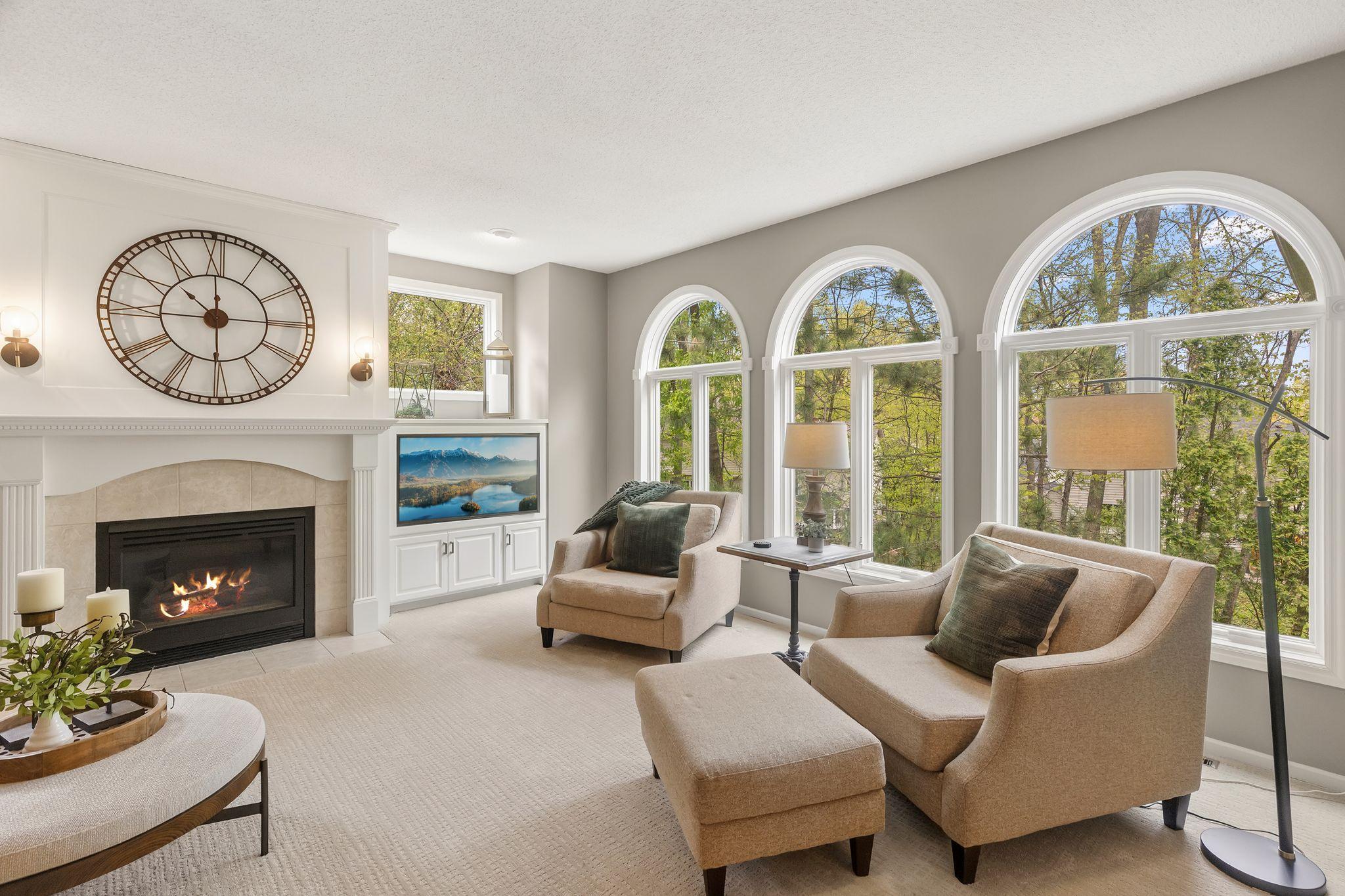 Wonderful "floor to ceiling" windows