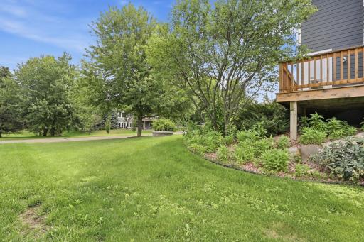 16872 Eagleview Drive, Lakeville, MN 55044