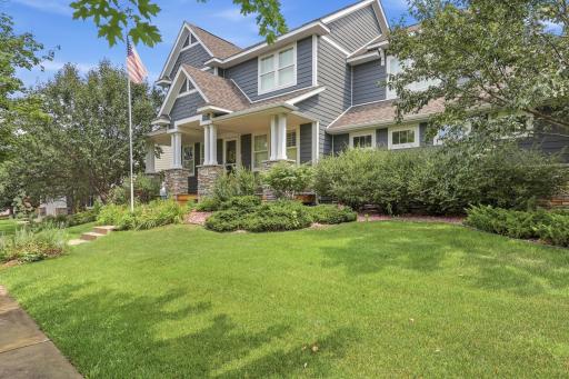 16872 Eagleview Drive, Lakeville, MN 55044