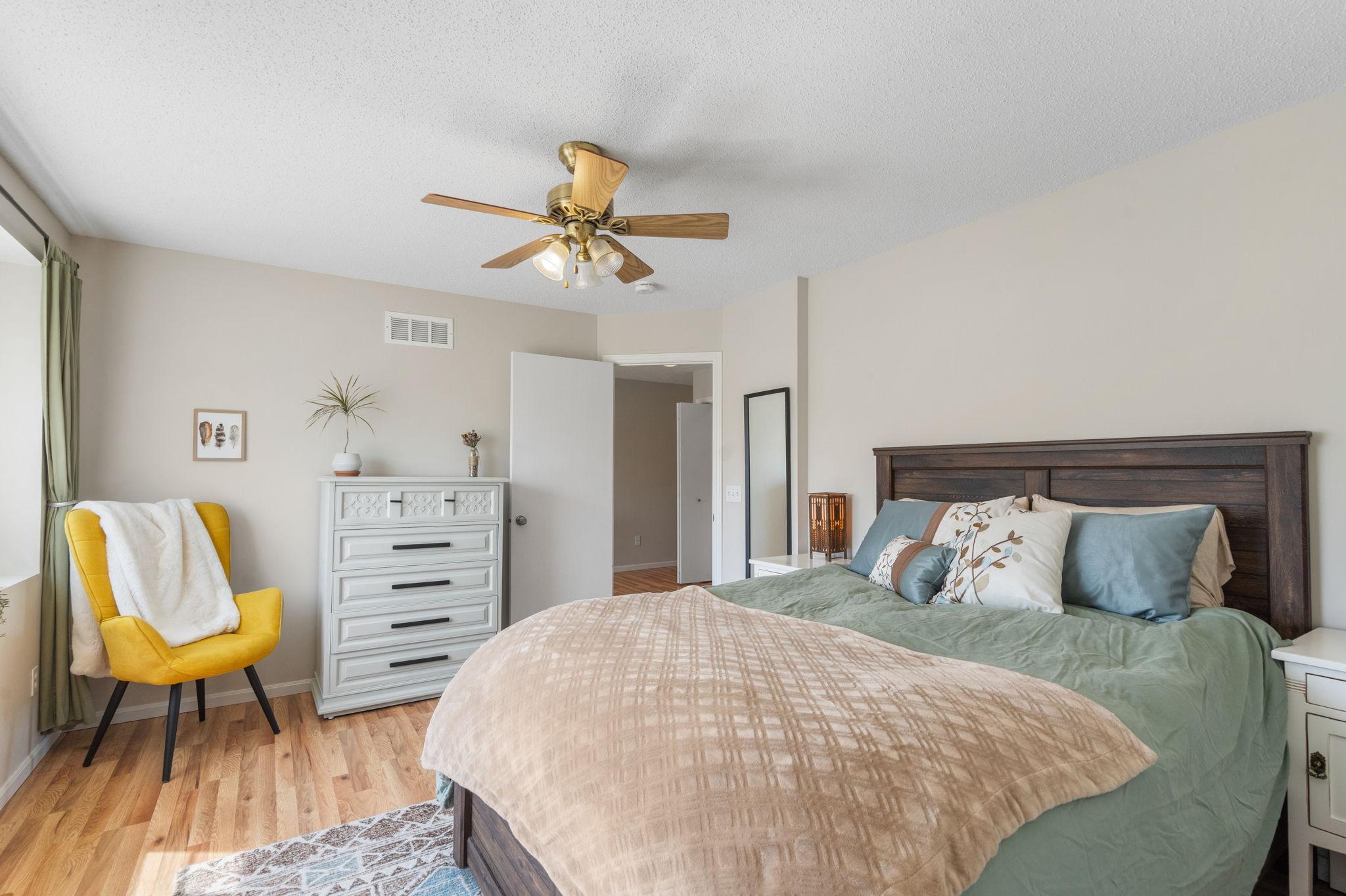 33-web-or-mls-592 Mariner Way-33.jpg