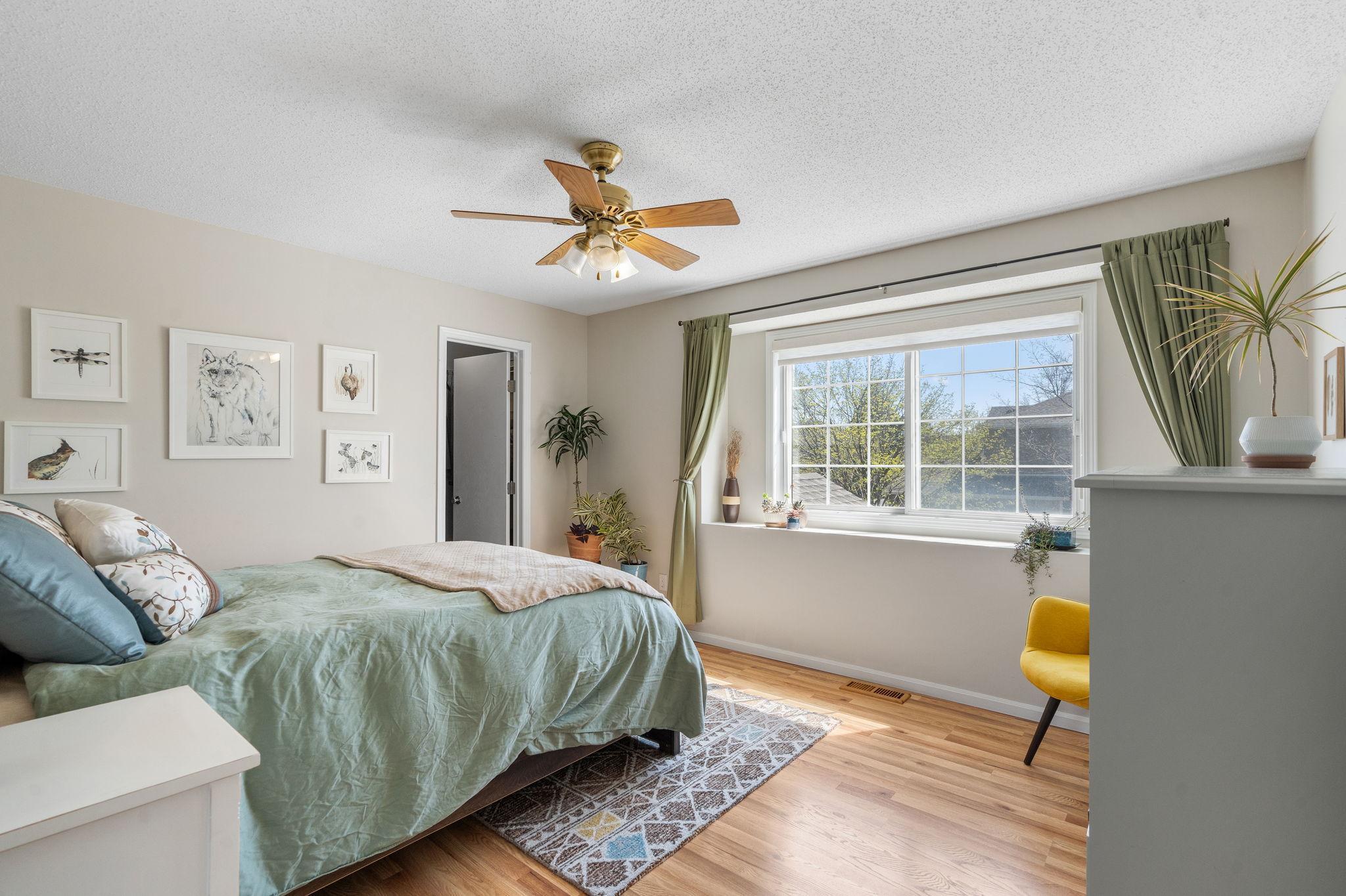 31-web-or-mls-592 Mariner Way-31.jpg