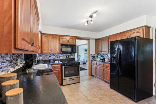 2510 Cavell Avenue N, Minneapolis, MN 55427