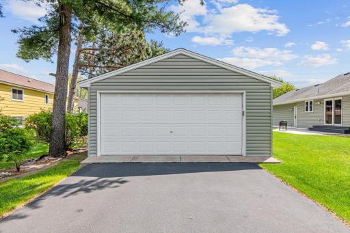 3745 121st Lane NW, Minneapolis, MN 55433