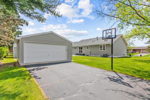 3745 121st Lane NW, Minneapolis, MN 55433