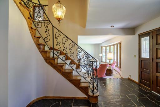3052 Cherrywood Court, Saint Paul, MN 55121