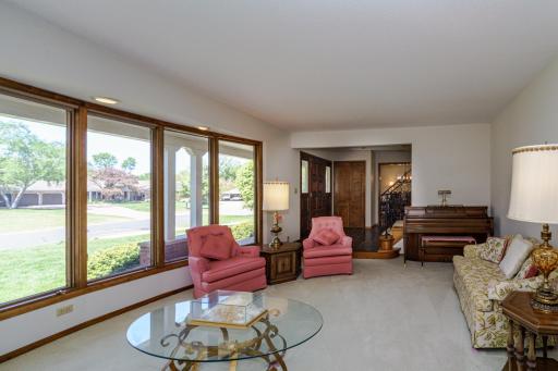 3052 Cherrywood Court, Saint Paul, MN 55121