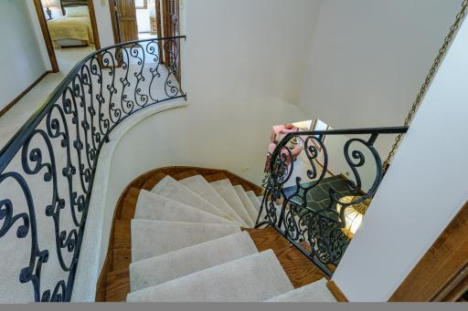 3052 Cherrywood Court, Saint Paul, MN 55121