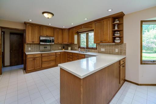 3052 Cherrywood Court, Saint Paul, MN 55121