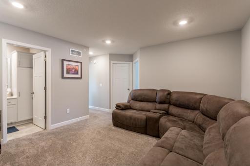 7220 Elmo Court, Hugo, MN 55038