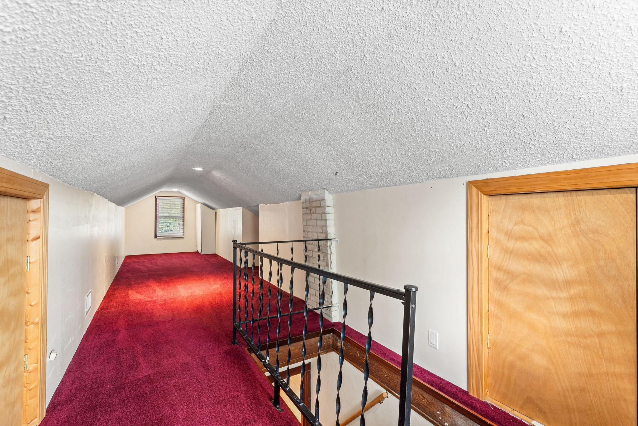 Upper level bonus space