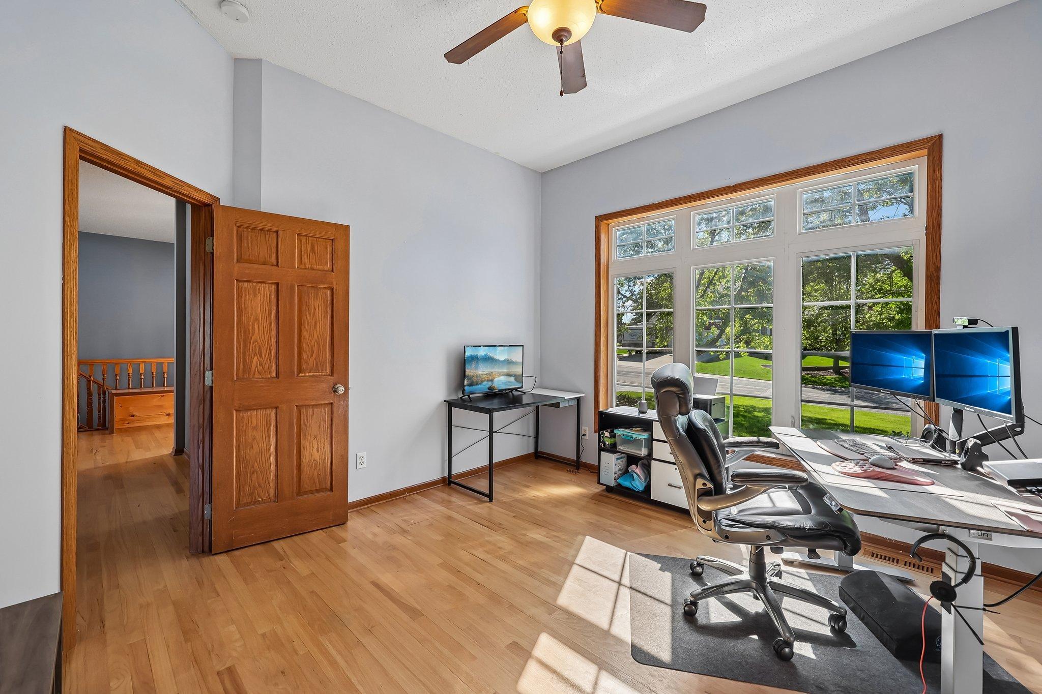 34-web-or-mls-Overlook Dr SE-S2105-034.jpg
