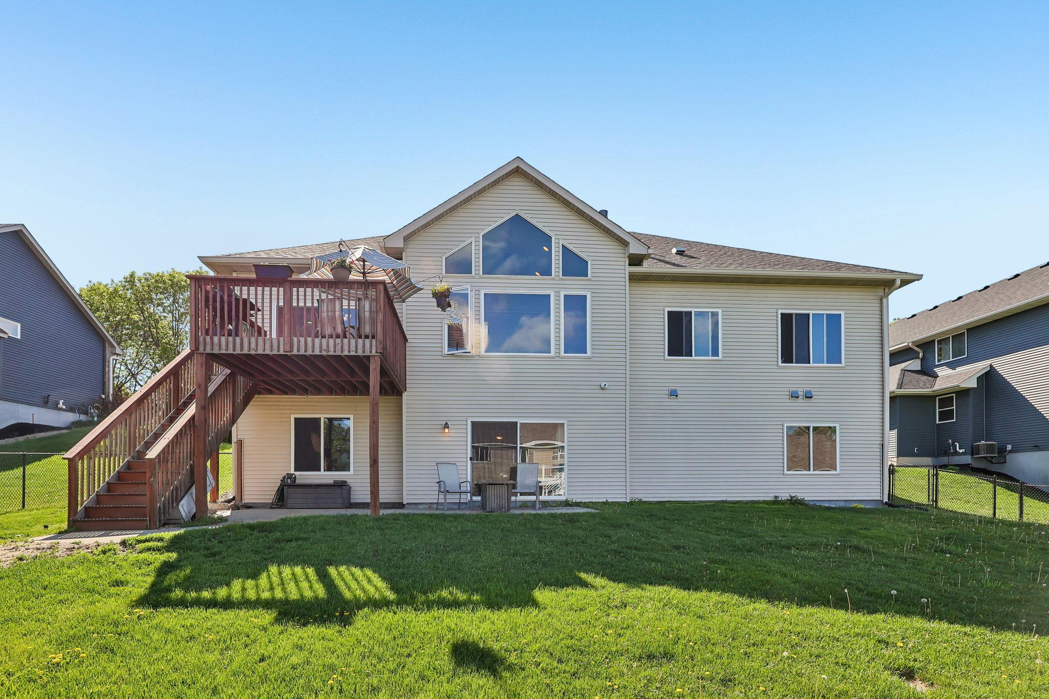 50-web-or-mls-Overlook Dr SE-S2105-050.jpg