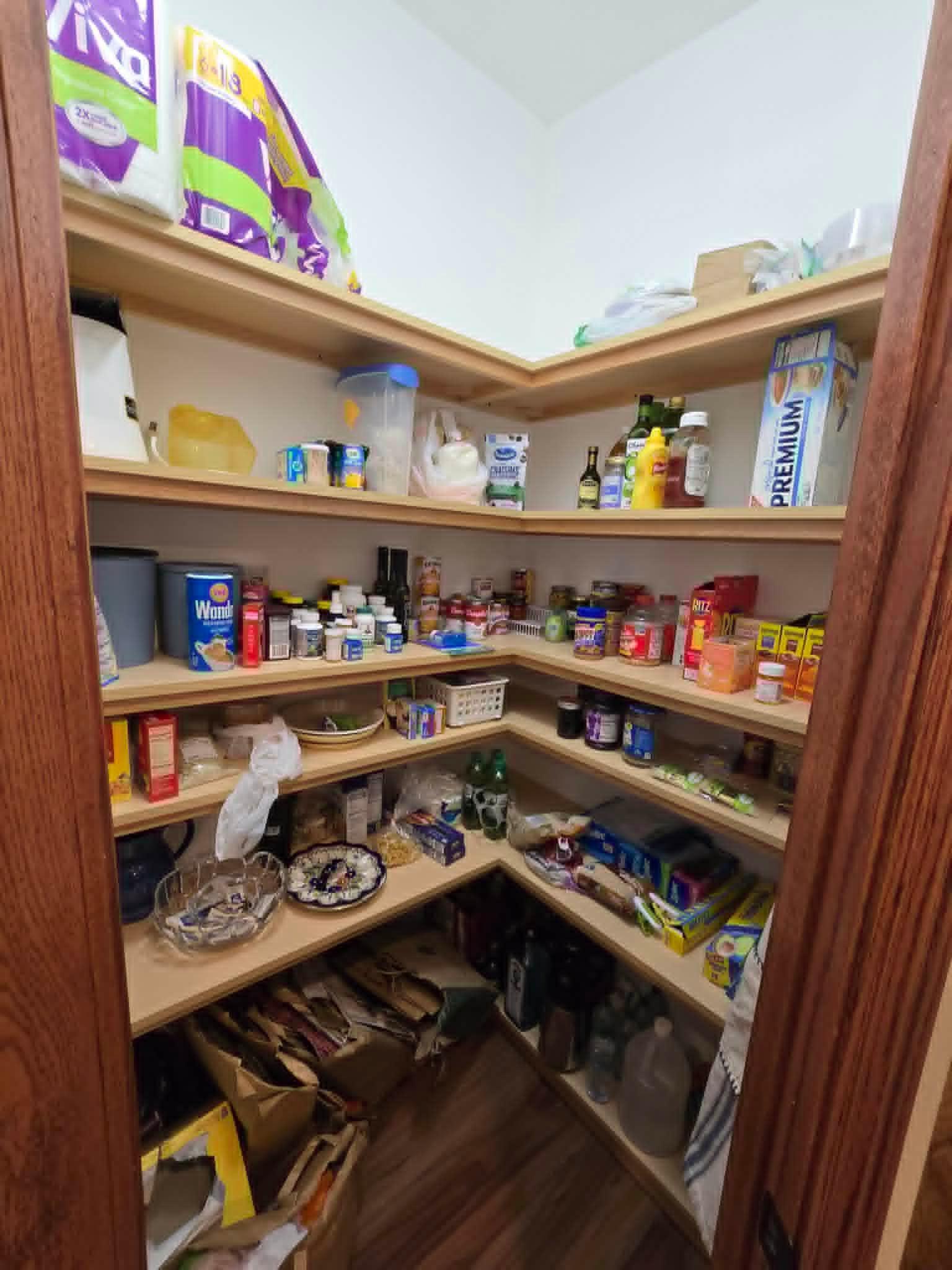 Walk in Pantry
