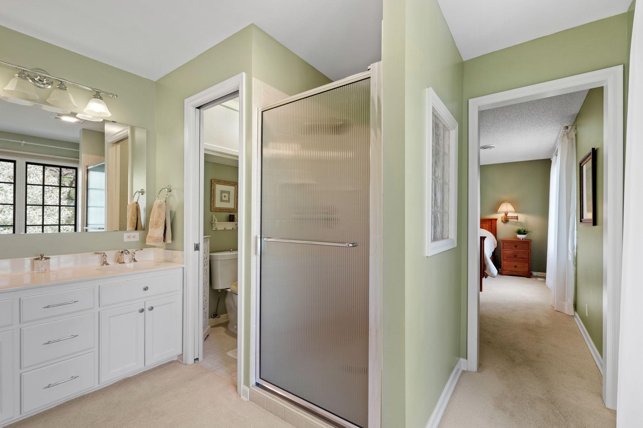 Master 3/4 bathroom