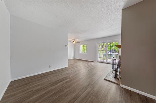 3320 River Bluff Drive, 83, Eagan, MN 55121