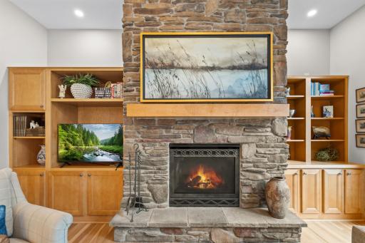 378 Andrews Bay, Hudson, WI 54016