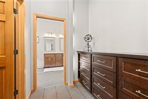 378 Andrews Bay, Hudson, WI 54016