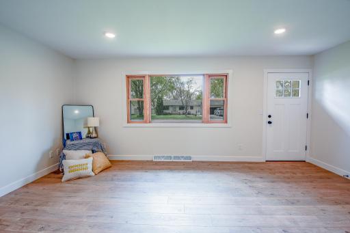 464 Main Street E, Richmond, MN 56368