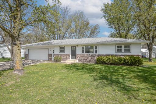 464 Main Street E, Richmond, MN 56368