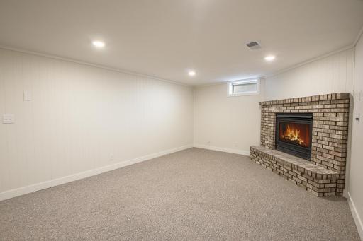 464 Main Street E, Richmond, MN 56368
