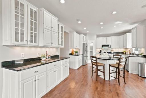 21420 Crimson Court, Lakeville, MN 55044