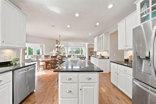 21420 Crimson Court, Lakeville, MN 55044