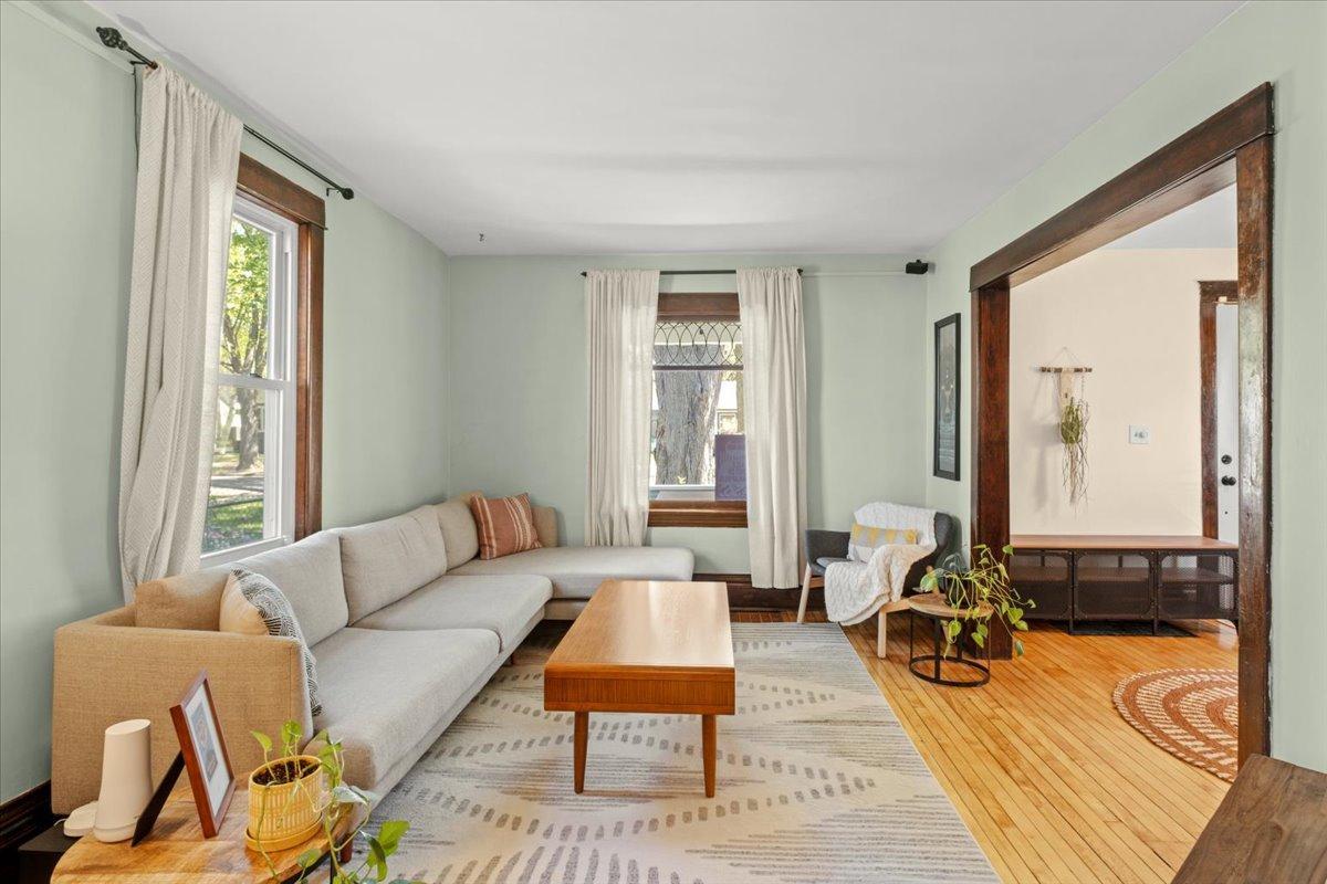 11-3322 39th Ave S-0011.jpg