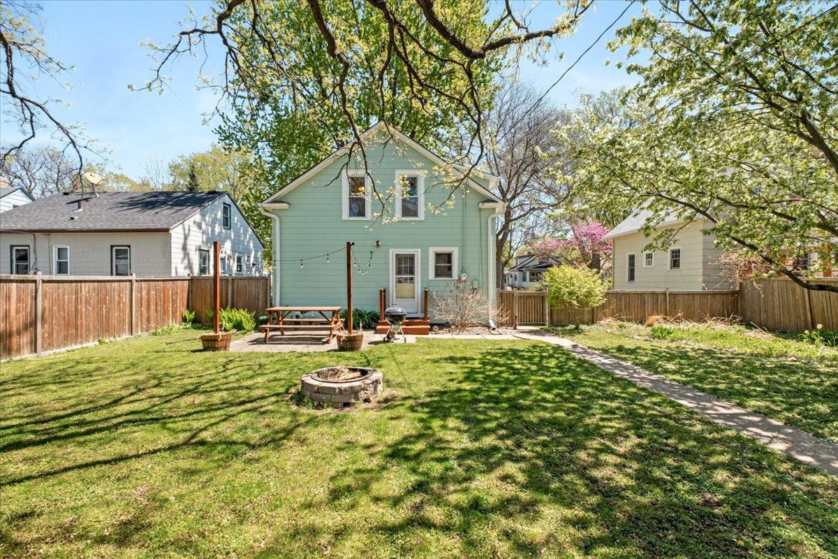 27-3322 39th Ave S-0027.jpg