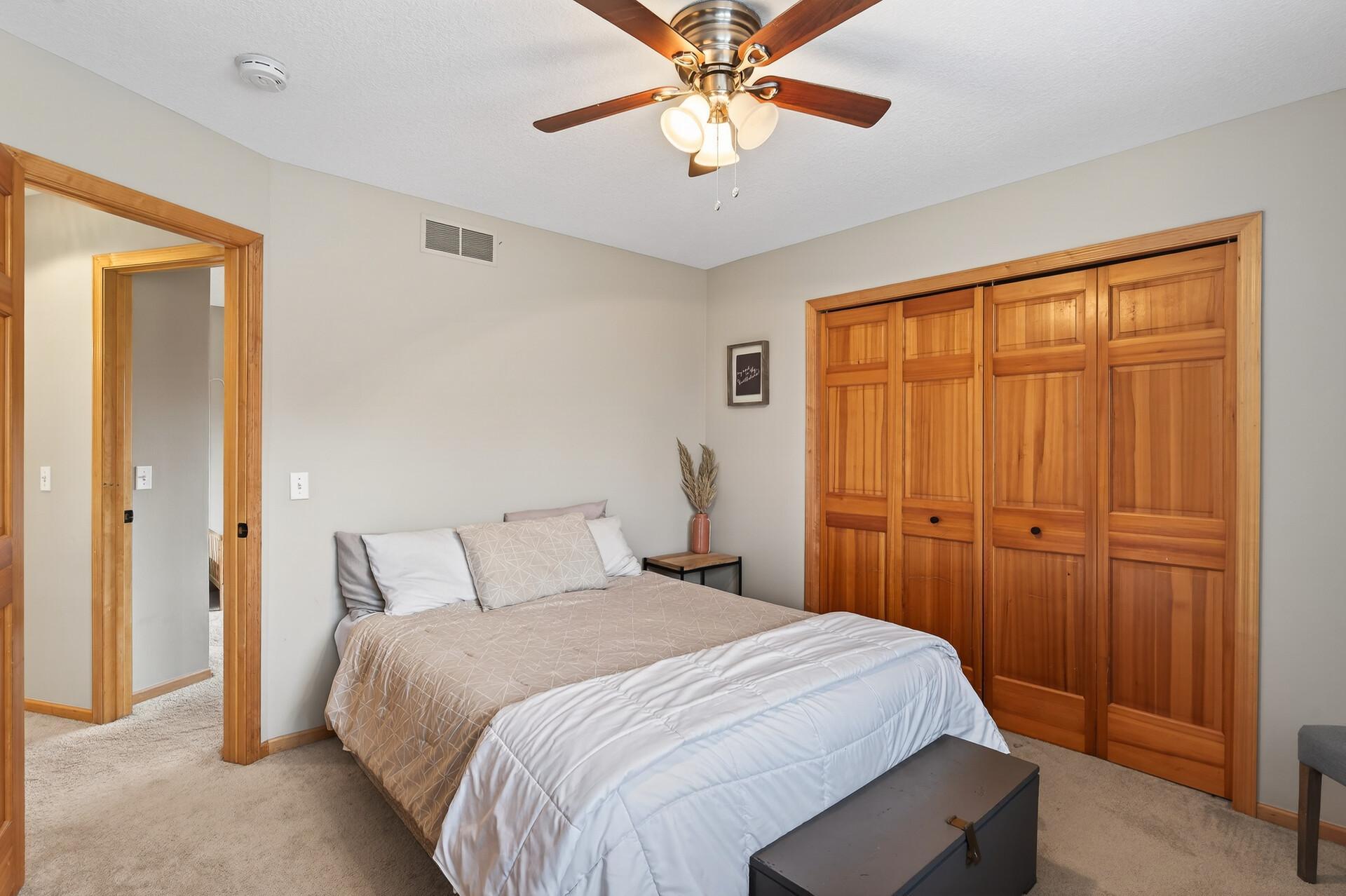 Guest bedroom 1