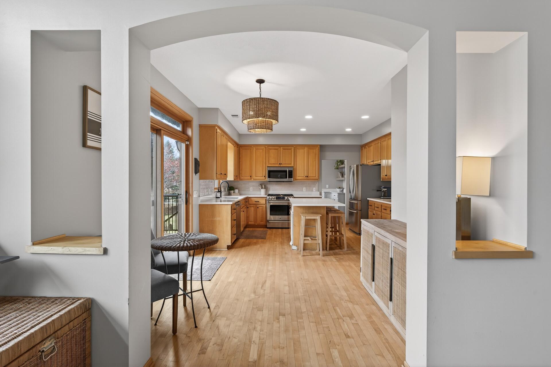 Additional casual dining space