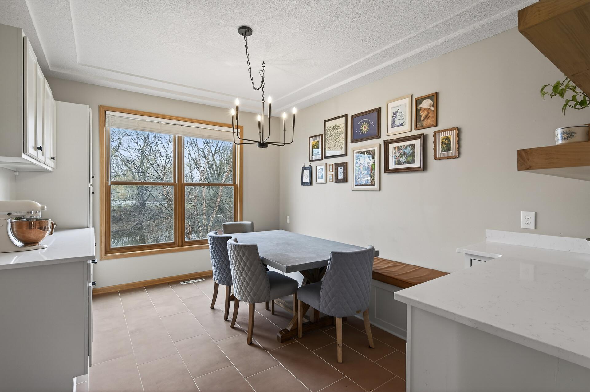 Fully renovated dining room