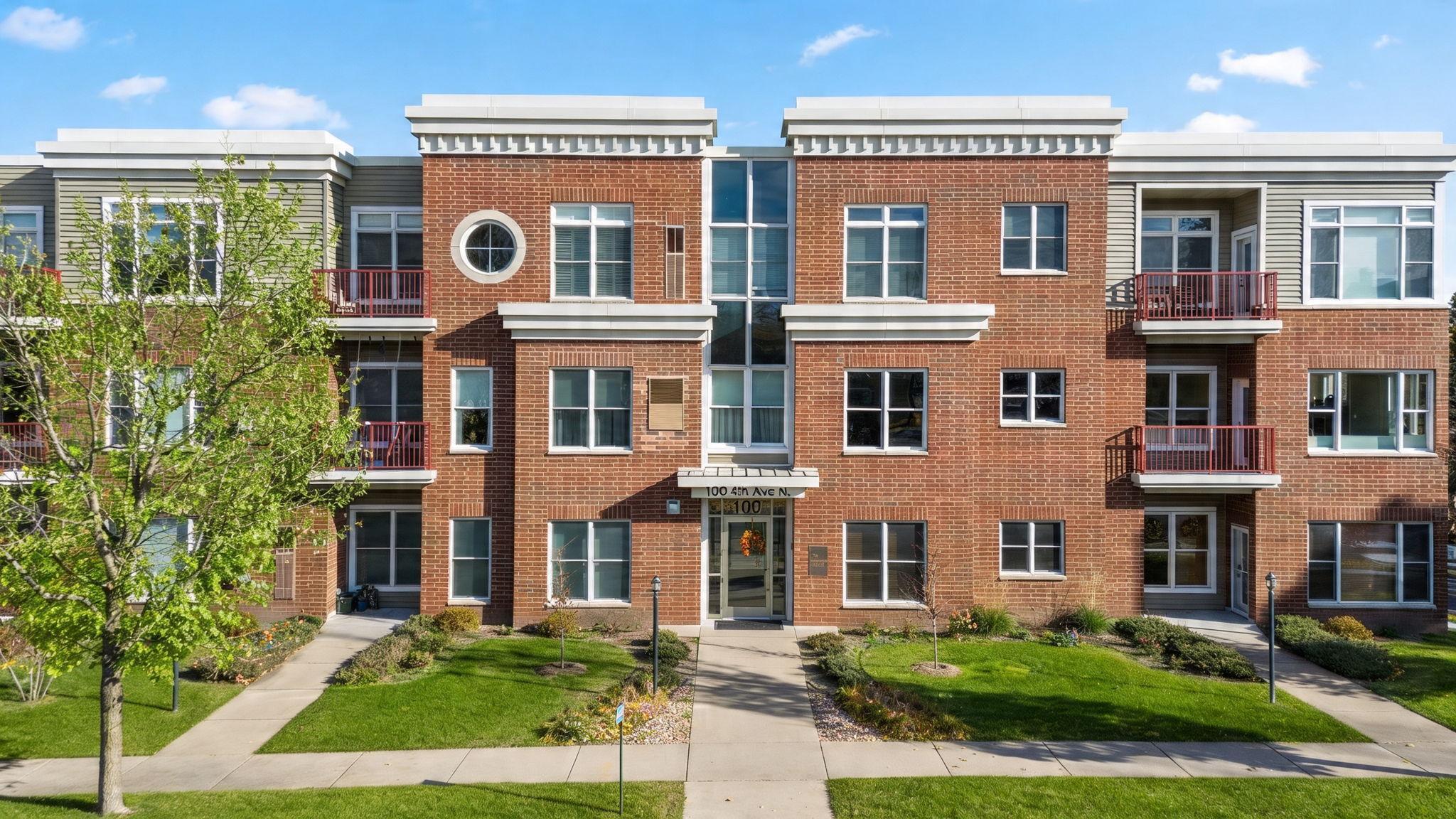 Wakota on Fourth Condos