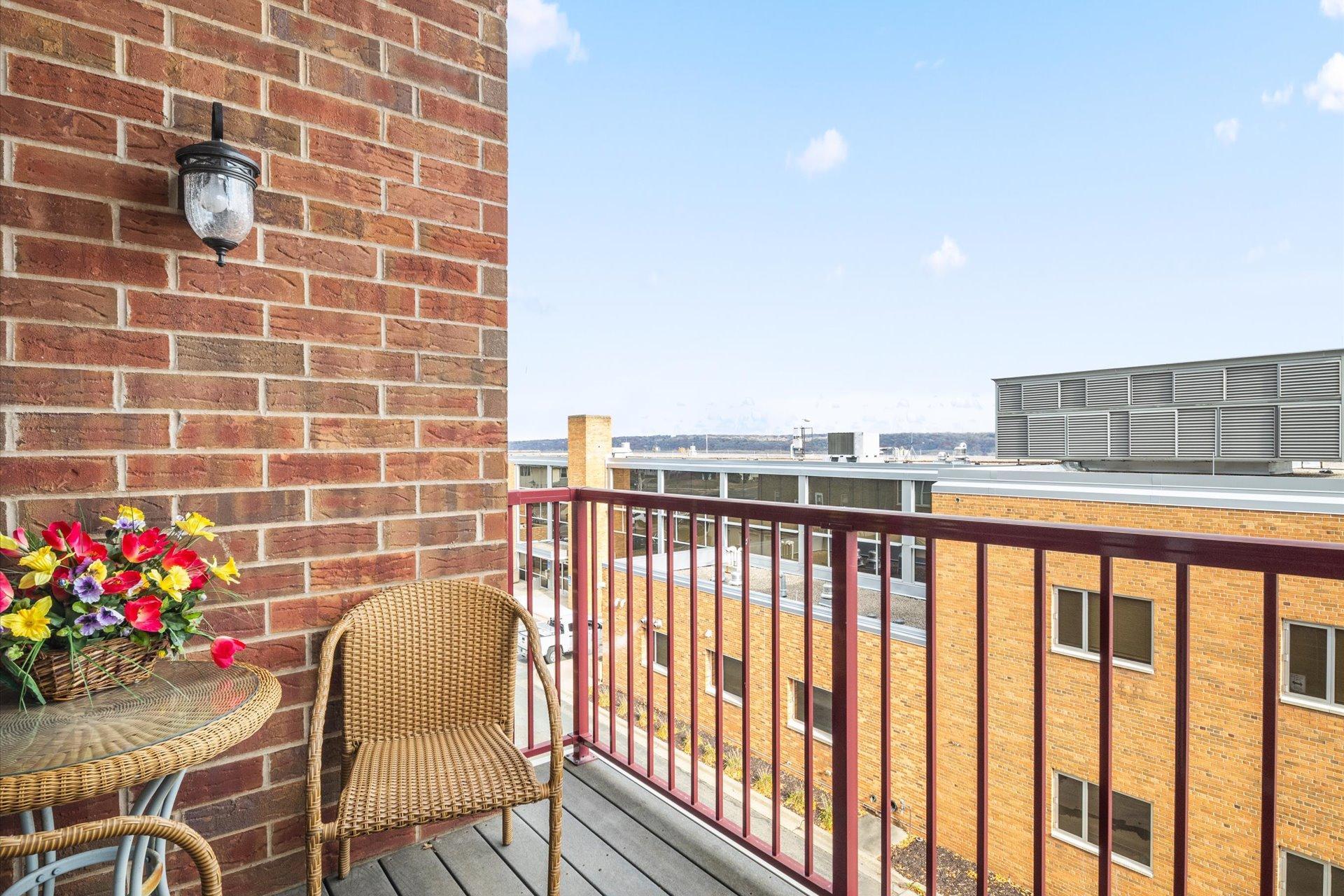 Private Deck!