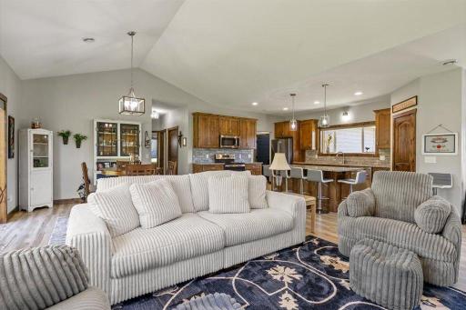 11413 Legacy Court, Brainerd, MN 56401