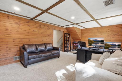 12997 Euclid Avenue, Apple Valley, MN 55124