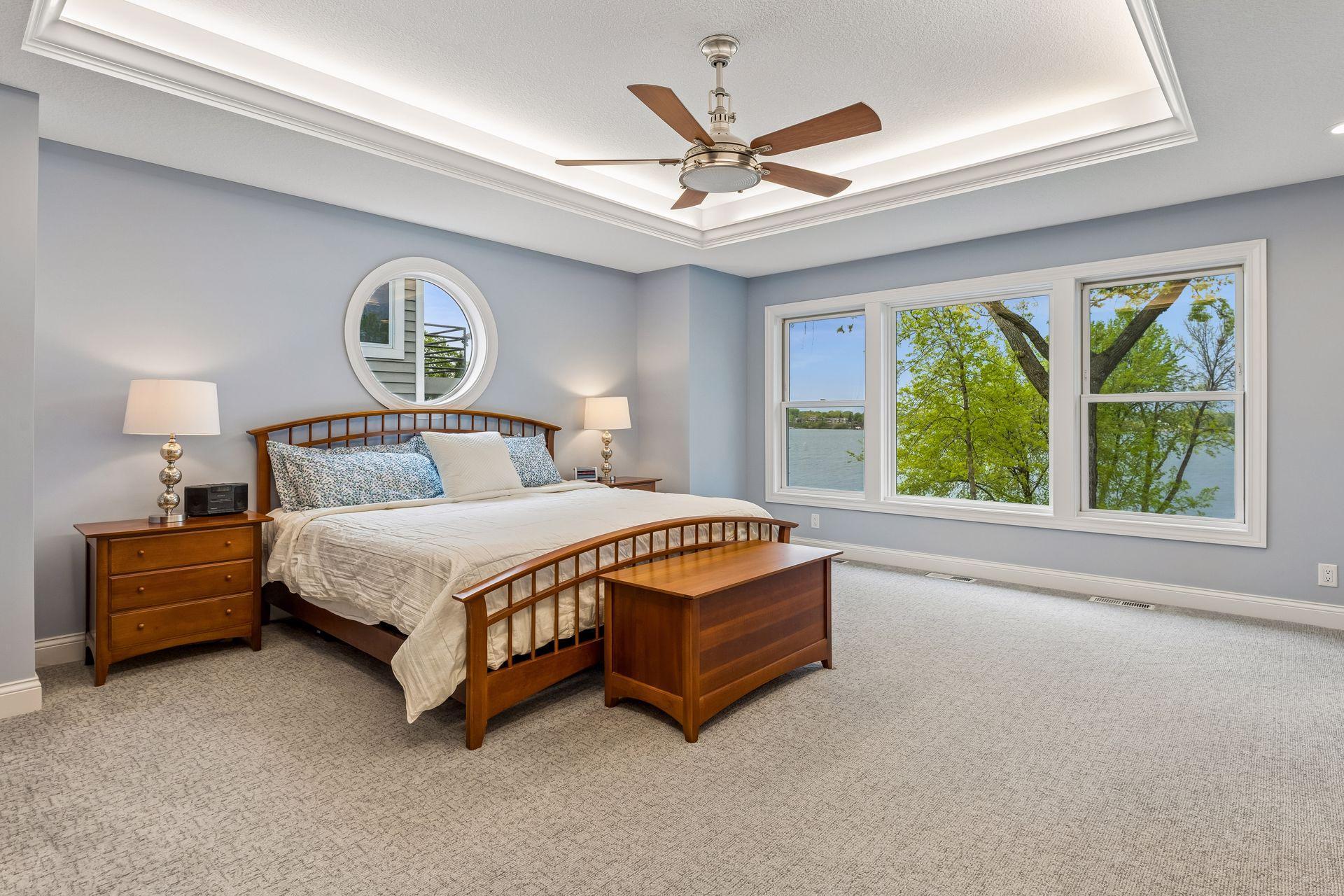 Walk up to wonderful lake views!