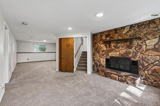 3054 Wilder Street N, Roseville, MN 55113