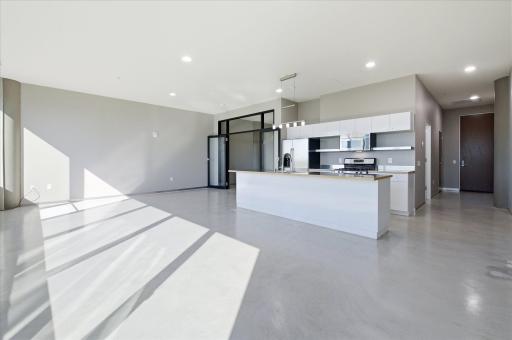 Seamless Kitchen & Living Room Connection