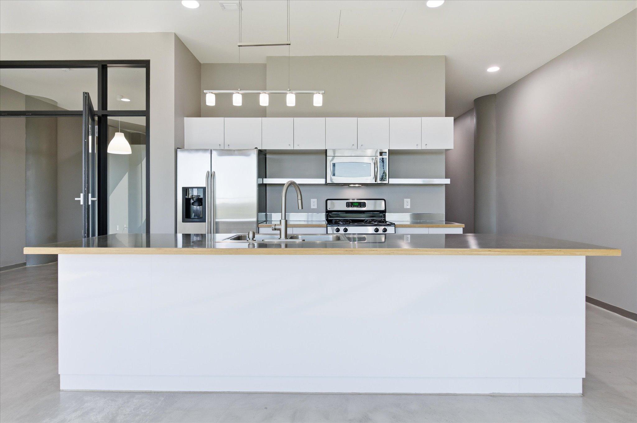 Functional Open Kitchen – Easy & Efficient to Use.
