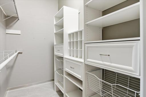 Built-In Closet System â Ideal for Organization.