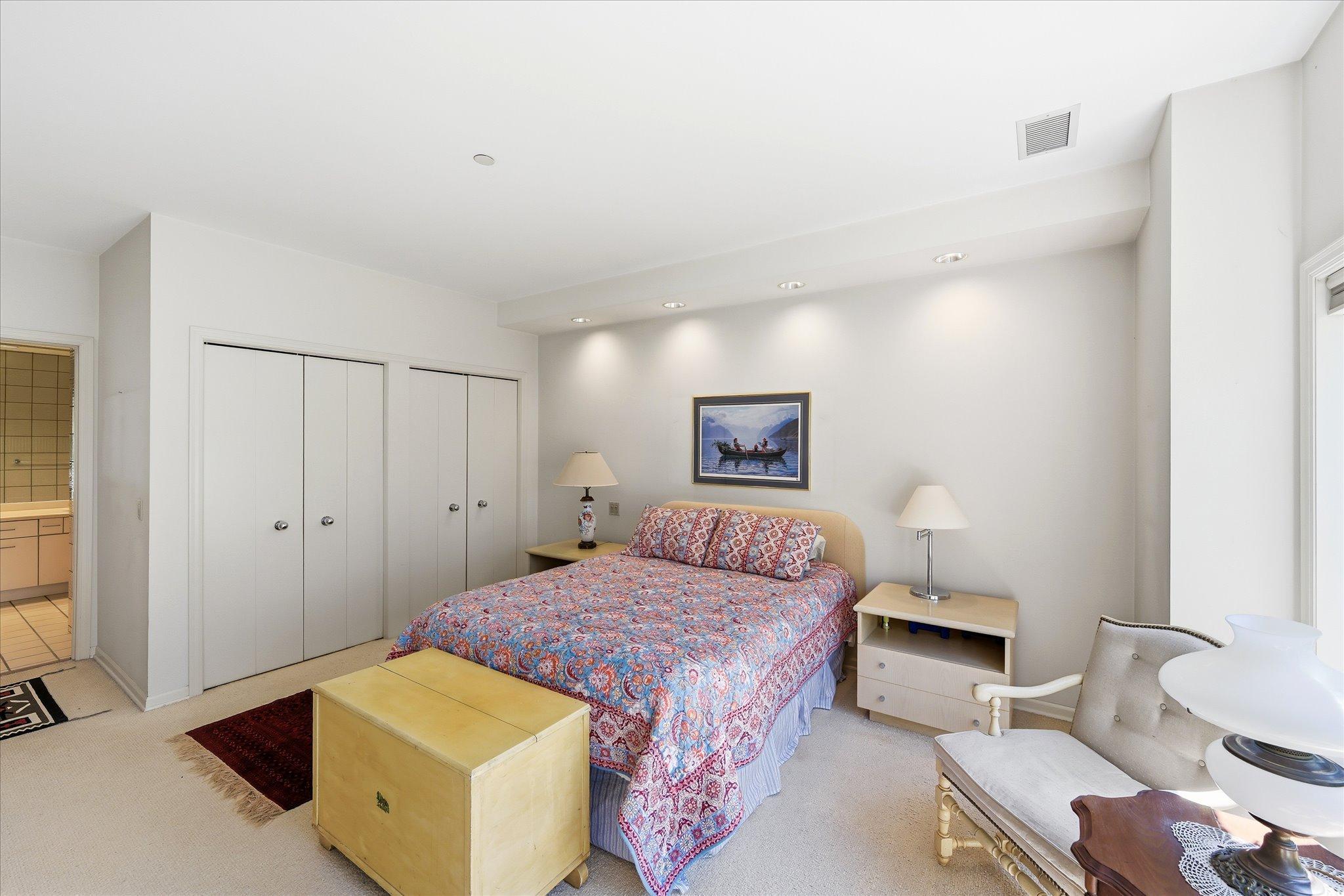 34-3531 Oakton Dr unit 2005 [3051849]- 034.jpg