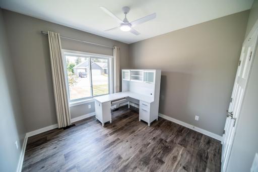 17108n-4.jpg