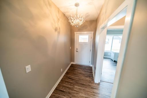 17108n-11.jpg
