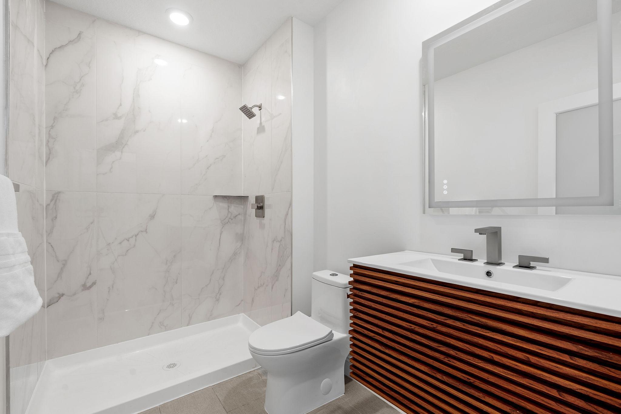 72-web-or-mls-15605 116th Ave N-72.jpg